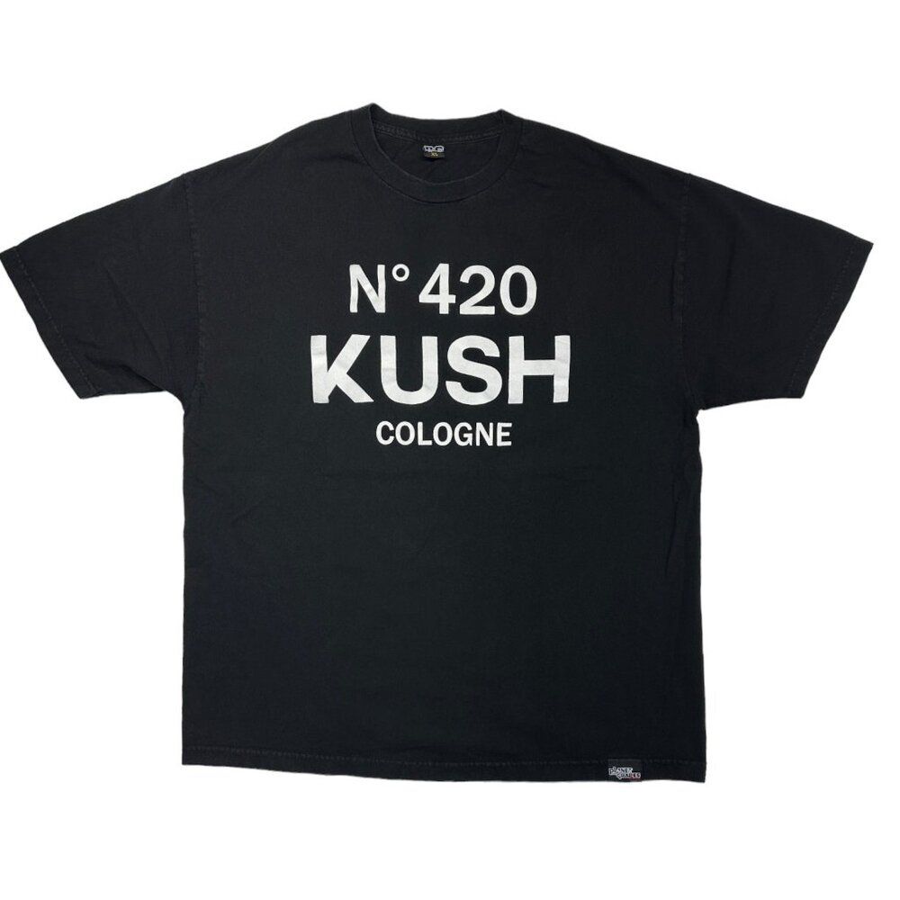 Planet of the Grapes Cologne Tee (XL)